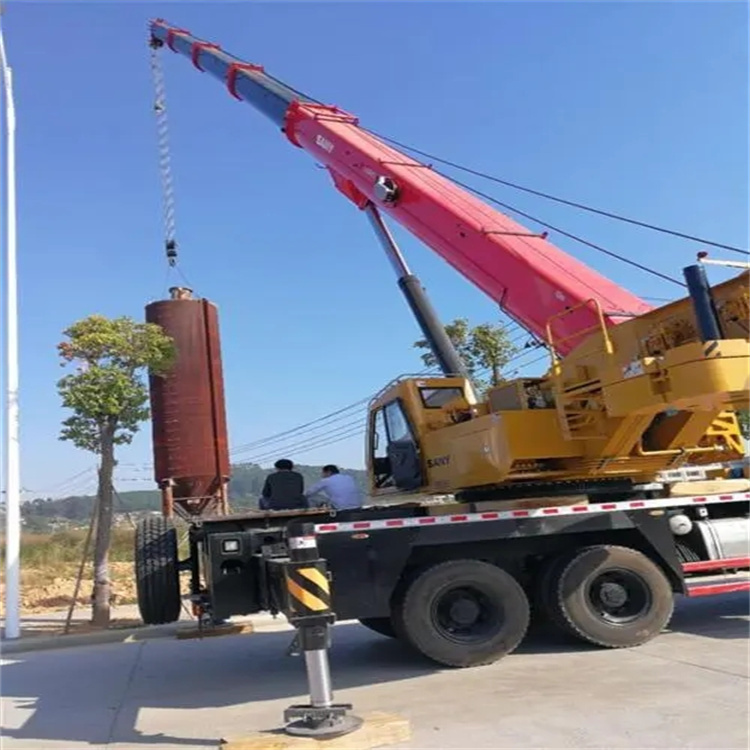 黄潭镇80吨吊车出租多少钱